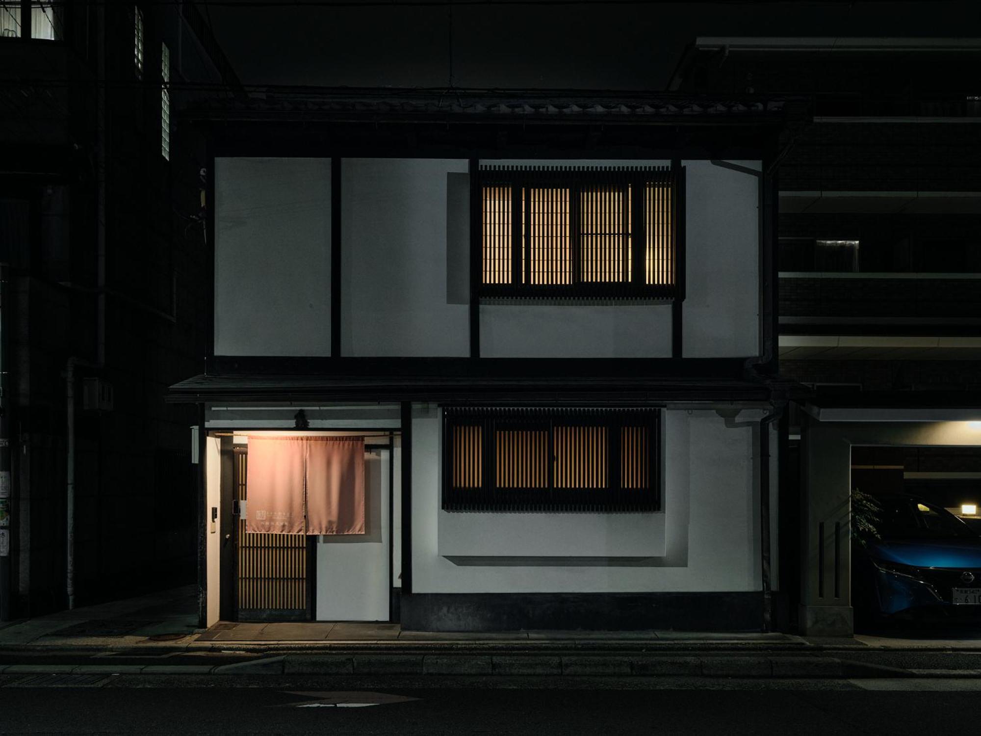 Tsumugi Nishinotoinhanayacho Kyoto Bagian luar foto